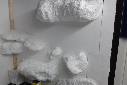 R&uuml;ckwandbau geschnitzt